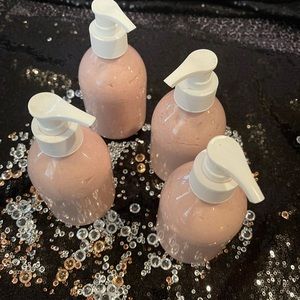 All Naural Berries and Cream Body Lotion